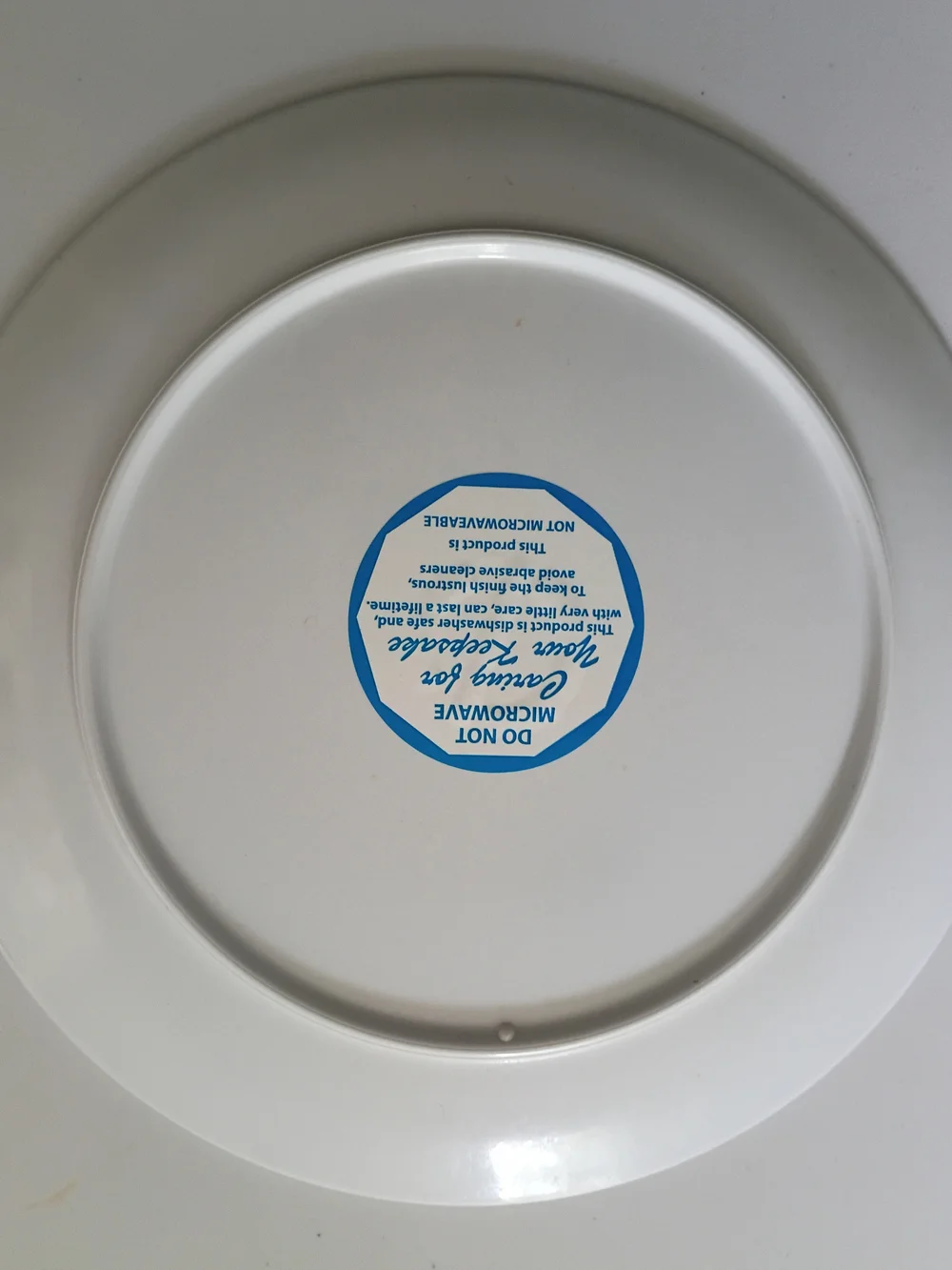 4 Children's Space & Car Themed Plates - Blue, Red, Cream, Green